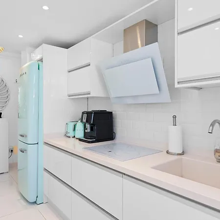 아파트 Cristismart Hi-end Services Media Streaming *